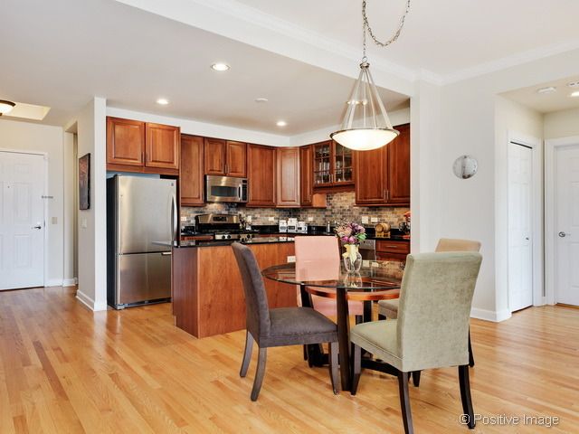508 W MELROSE Street 5D, Chicago, IL 60657