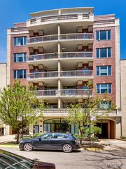 508 W MELROSE Street 5D, Chicago, IL 60657