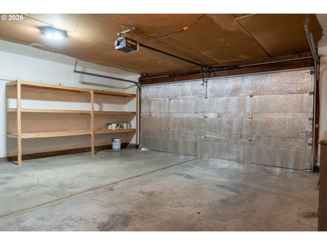 2063 Ne 9TH Pl, Hillsboro, OR 97124