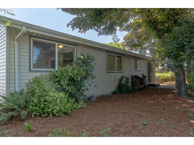 2063 Ne 9TH Pl, Hillsboro, OR 97124