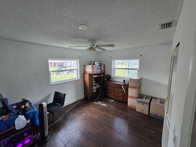 8111 NW 100th Terrace NW, Tamarac, FL 33321