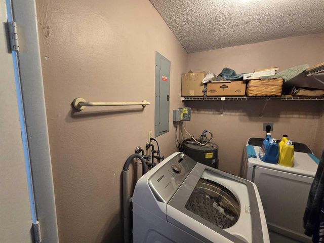 8111 NW 100th Terrace NW, Tamarac, FL 33321