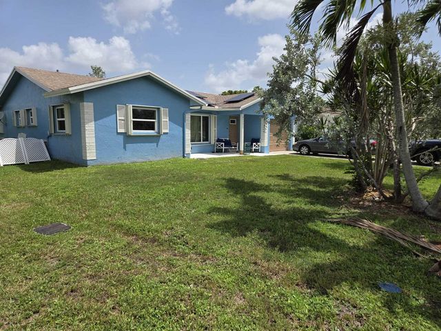 8111 NW 100th Terrace NW, Tamarac, FL 33321