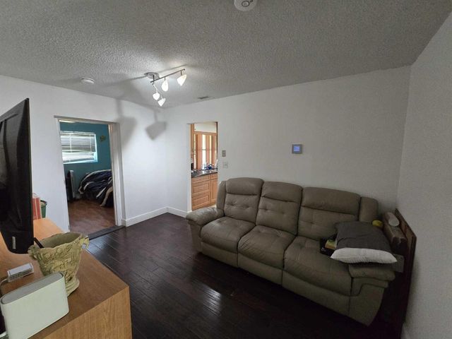 8111 NW 100th Terrace NW, Tamarac, FL 33321