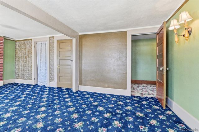 9490 Spruce Mountain Road, Larkspur, CO 80118