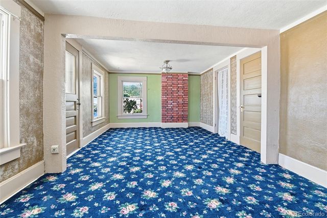 9490 Spruce Mountain Road, Larkspur, CO 80118