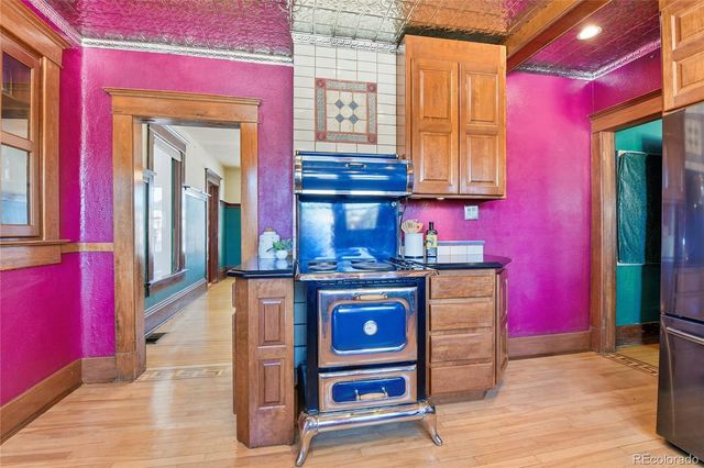 9490 Spruce Mountain Road, Larkspur, CO 80118