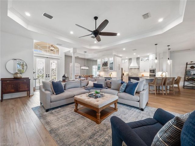 8990 Timber Run CT, Fort Myers, FL 33908