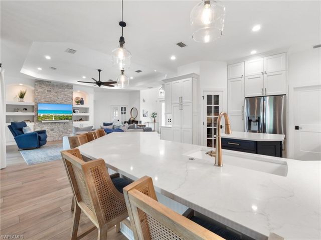 8990 Timber Run CT, Fort Myers, FL 33908