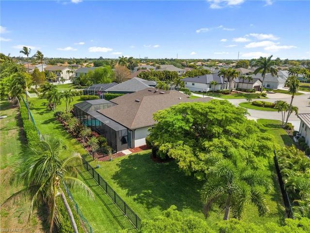 8990 Timber Run CT, Fort Myers, FL 33908