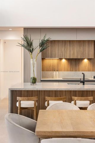 30 Samana Dr, Coconut Grove, FL 33133