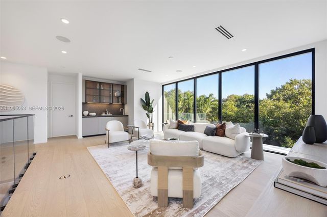 30 Samana Dr, Coconut Grove, FL 33133