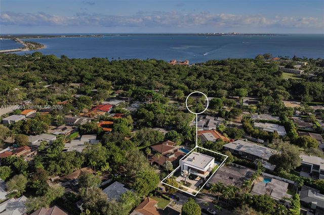30 Samana Dr, Coconut Grove, FL 33133