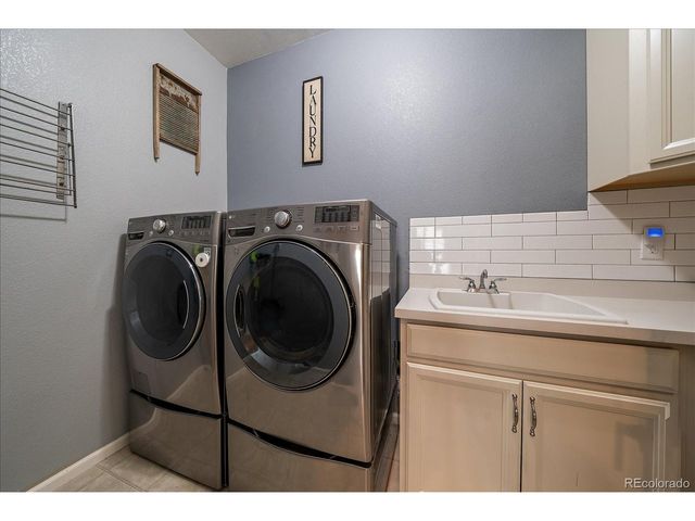 16948 W 86th Ave, Arvada, CO 80007