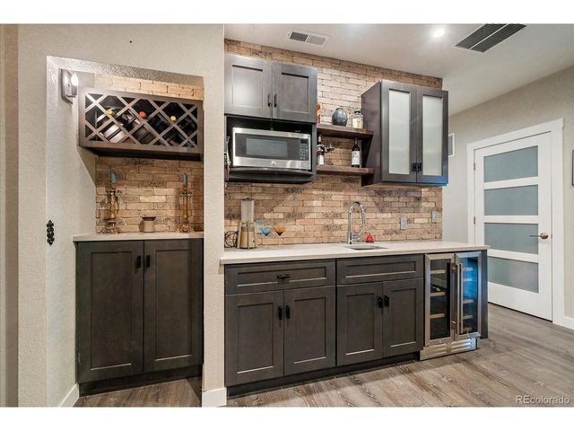 16948 W 86th Ave, Arvada, CO 80007