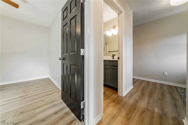 122 Haydens Arbor, Elyria, OH 44035