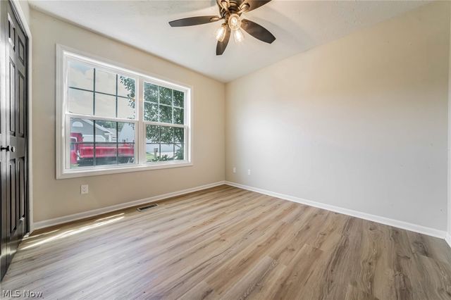 122 Haydens Arbor, Elyria, OH 44035