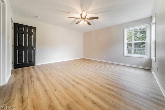 122 Haydens Arbor, Elyria, OH 44035