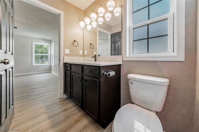 122 Haydens Arbor, Elyria, OH 44035