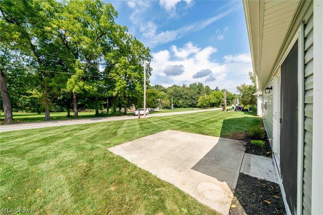 122 Haydens Arbor, Elyria, OH 44035