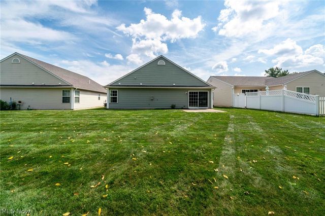 122 Haydens Arbor, Elyria, OH 44035