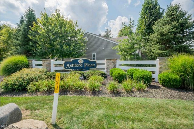 122 Haydens Arbor, Elyria, OH 44035