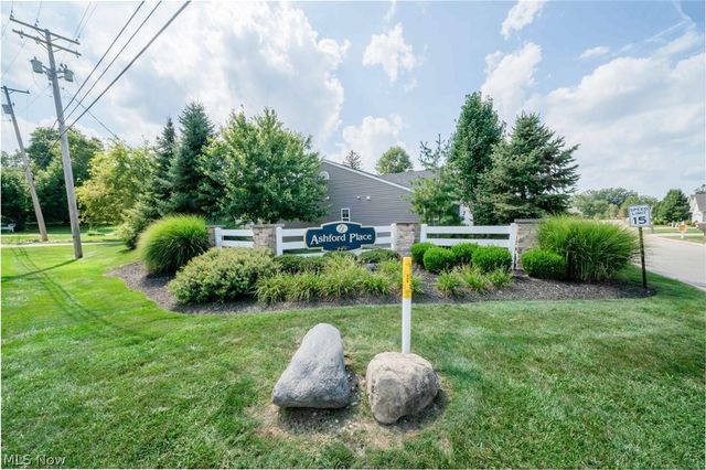 122 Haydens Arbor, Elyria, OH 44035