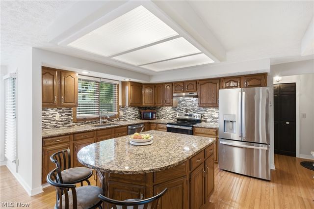 33541 Seneca Drive, Solon, OH 44139