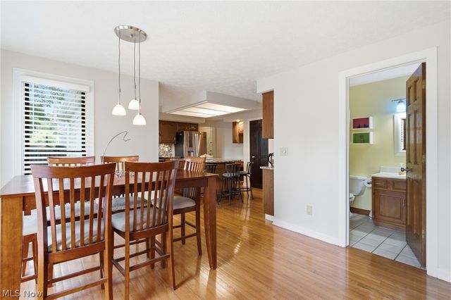 33541 Seneca Drive, Solon, OH 44139