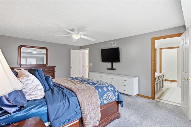 33541 Seneca Drive, Solon, OH 44139