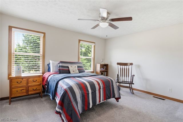33541 Seneca Drive, Solon, OH 44139
