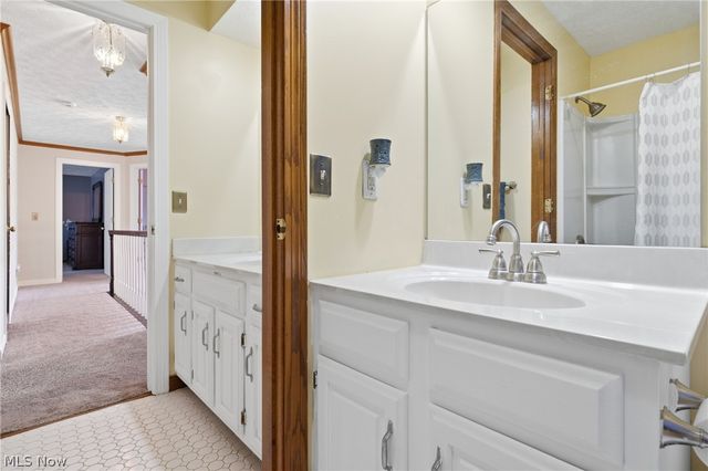 33541 Seneca Drive, Solon, OH 44139