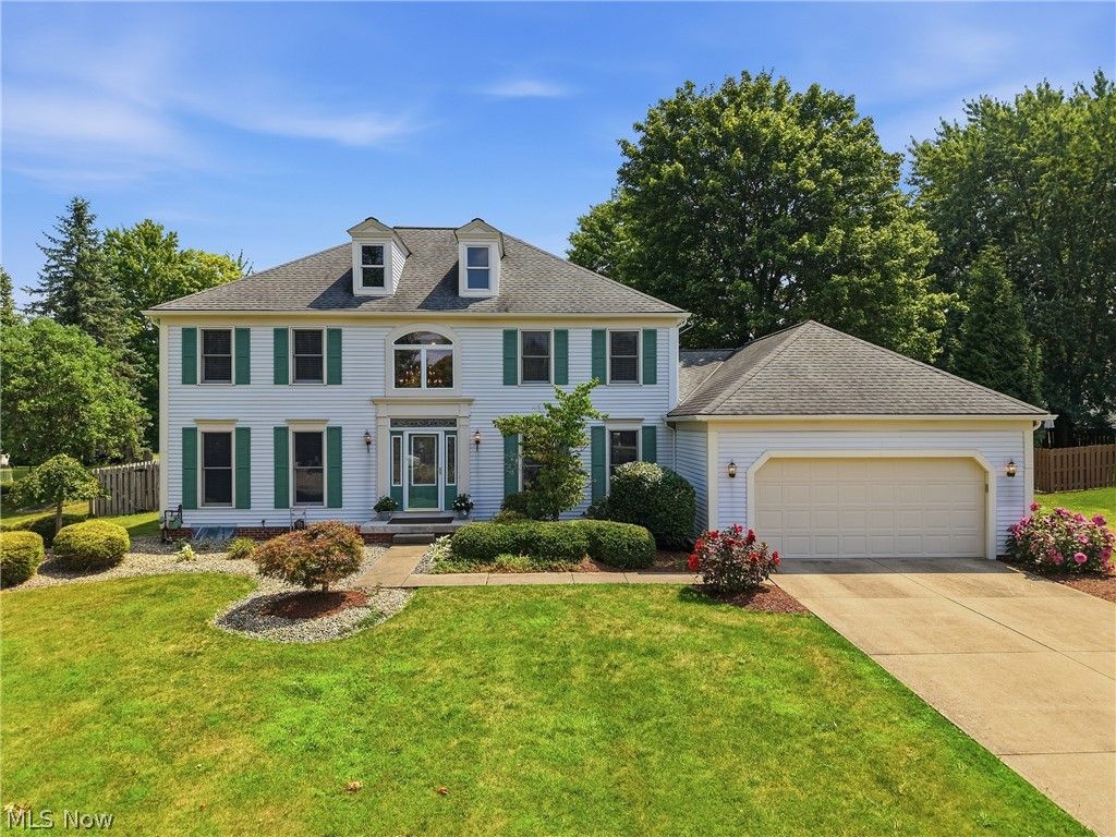 33541 Seneca Drive, Solon, OH 44139