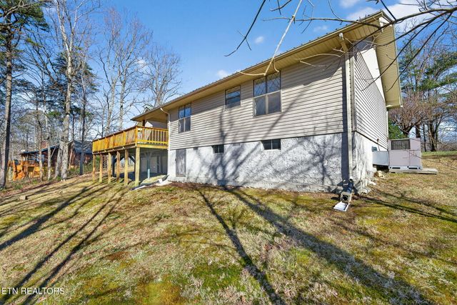 1016 Hickory Hill Drive, Jamestown, TN 38556