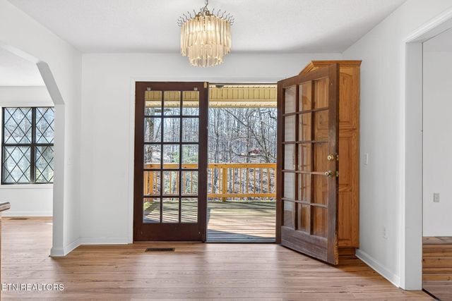 1016 Hickory Hill Drive, Jamestown, TN 38556