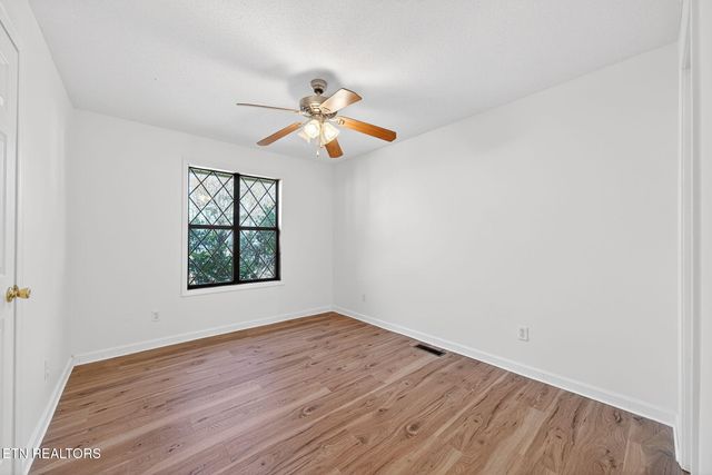 1016 Hickory Hill Drive, Jamestown, TN 38556