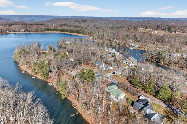 1016 Hickory Hill Drive, Jamestown, TN 38556