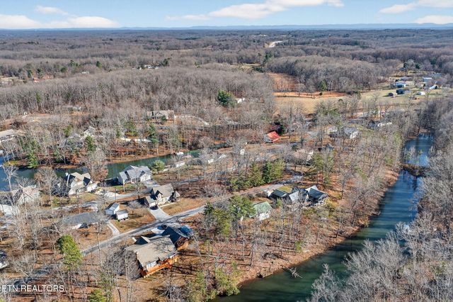 1016 Hickory Hill Drive, Jamestown, TN 38556