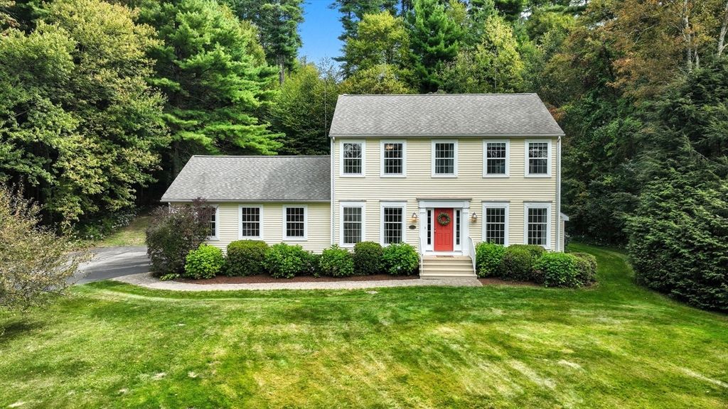 18 South Road, Sturbridge, MA 01566