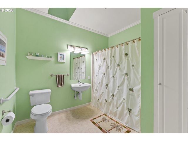 1444 Se LARCH Way, Gresham, OR 97080