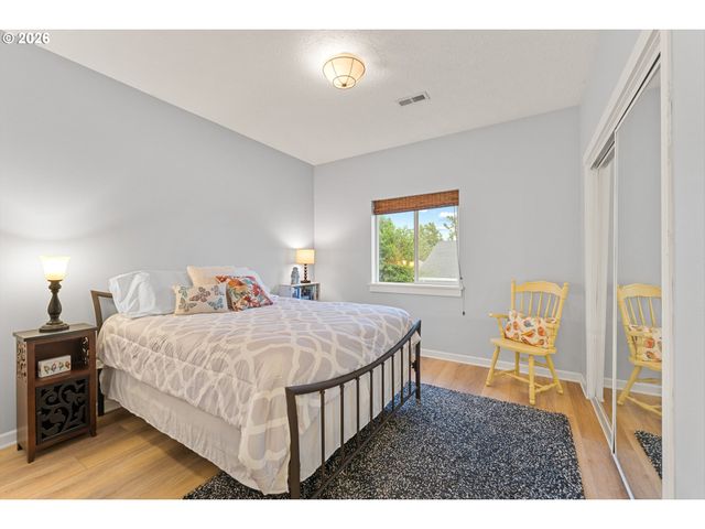 1444 Se LARCH Way, Gresham, OR 97080