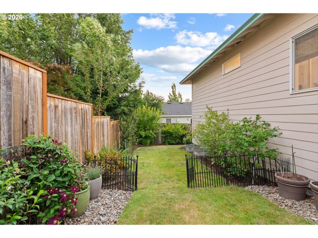 1444 Se LARCH Way, Gresham, OR 97080