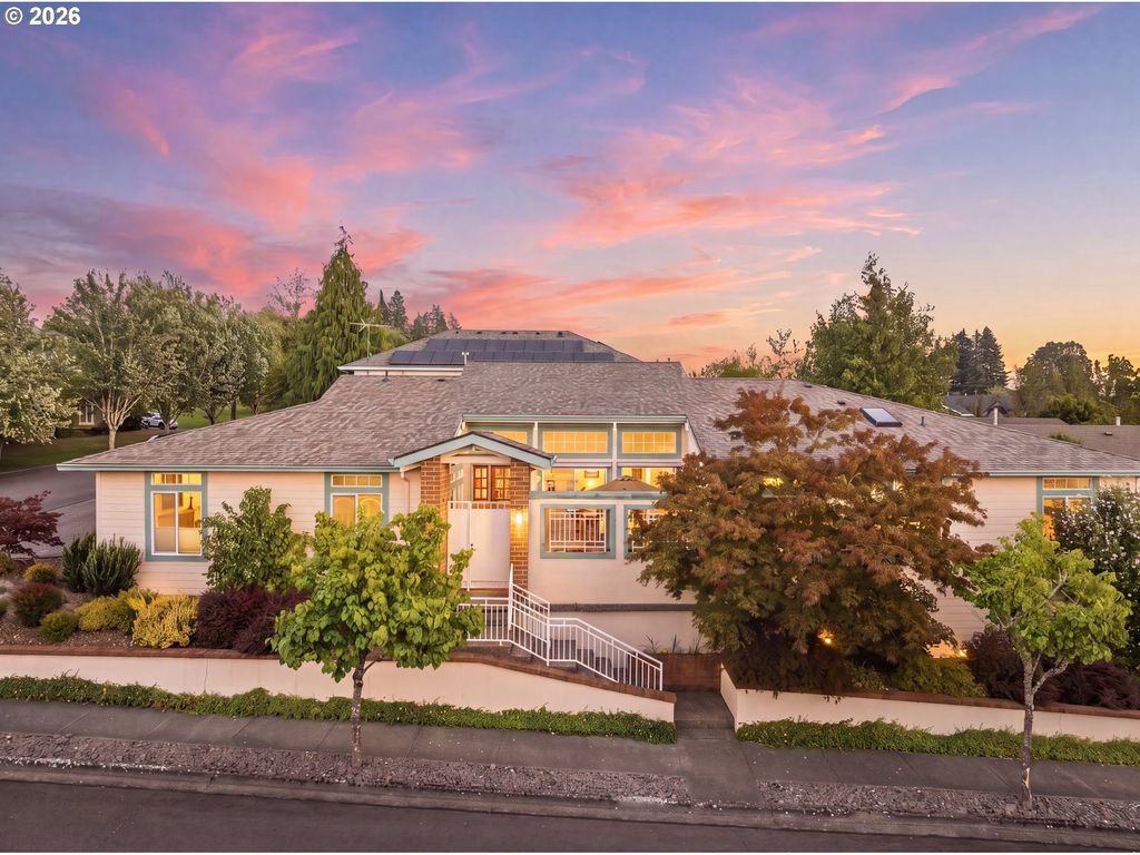 1444 Se LARCH Way, Gresham, OR 97080