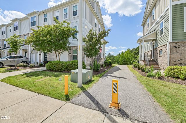 380 Skymont Drive, Holly Springs, NC 27540