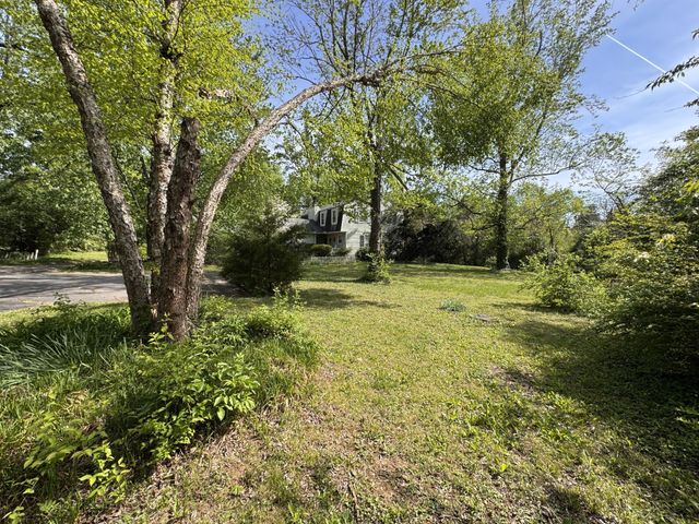 100 Bellevue Dr, W, Nashville, TN 37205