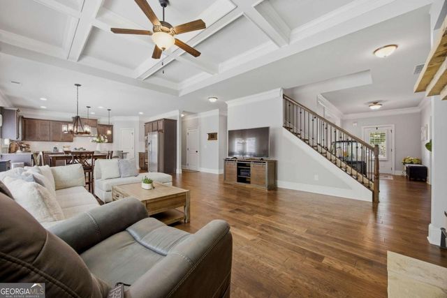 589 Warrenton Run Drive, Sugar Hill, GA 30518