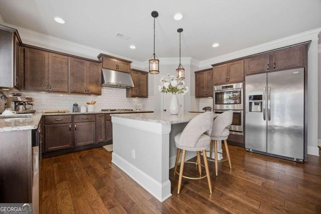 589 Warrenton Run Drive, Sugar Hill, GA 30518
