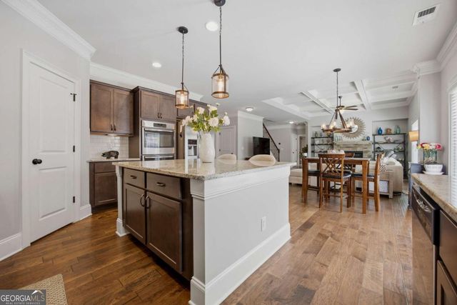 589 Warrenton Run Drive, Sugar Hill, GA 30518