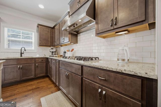 589 Warrenton Run Drive, Sugar Hill, GA 30518