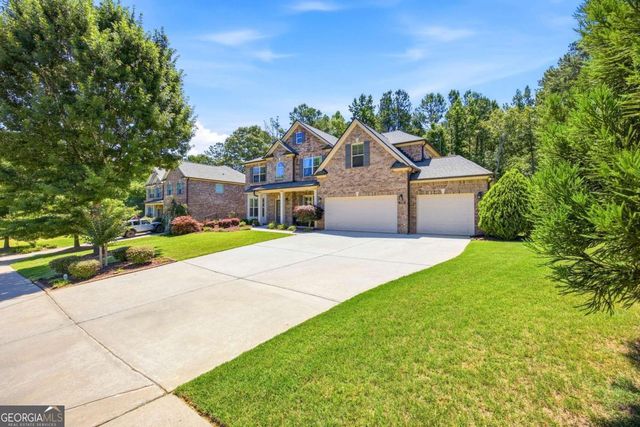 589 Warrenton Run Drive, Sugar Hill, GA 30518